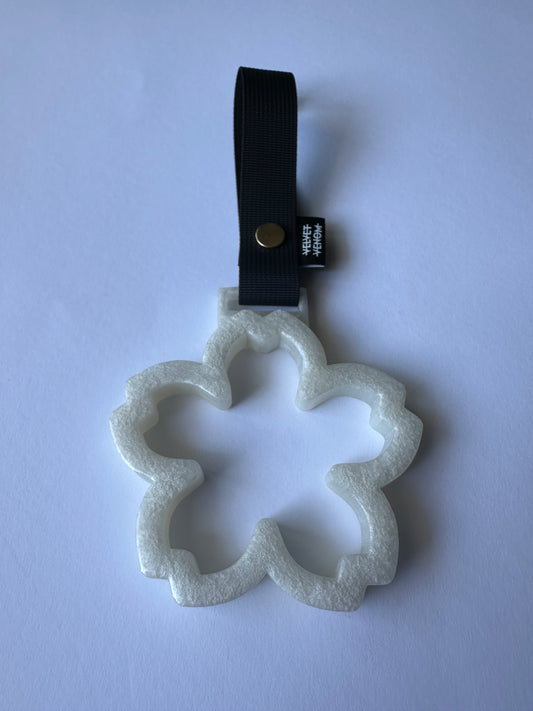 Sakura Tsurikawa White