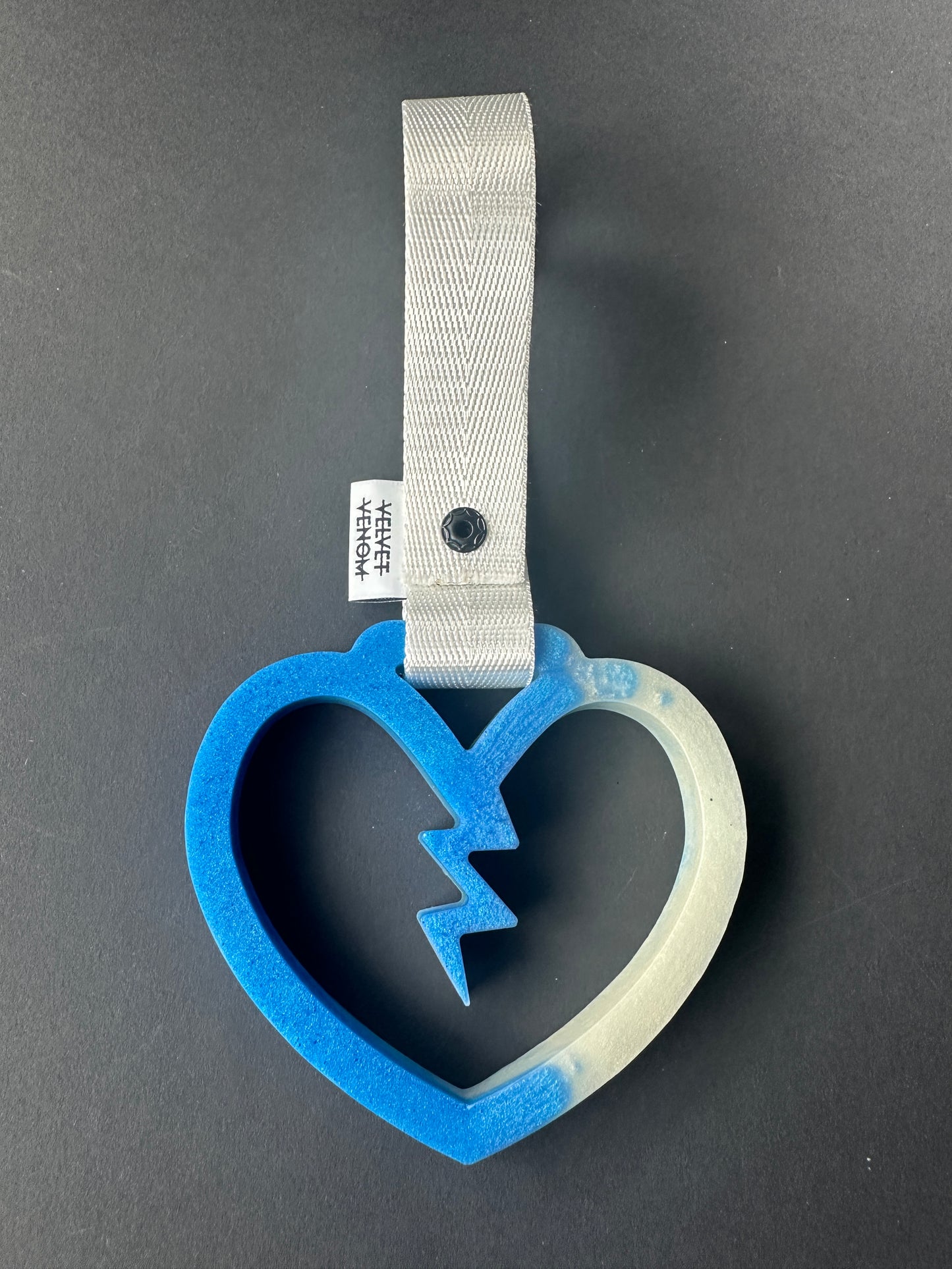 Broken Heart Tsurikawa White/Blue