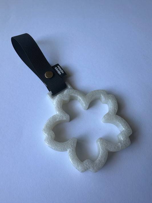 Sakura Tsurikawa White